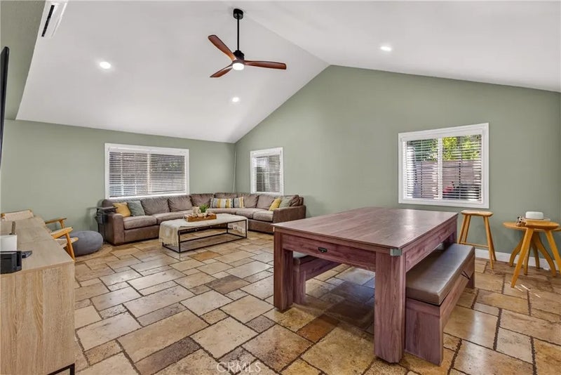 4 Velarde Court