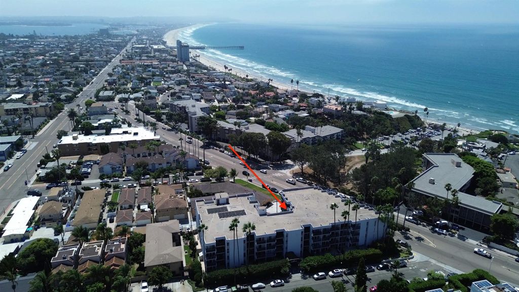 Photo of 727 Sapphire St #301, San Diego, CA 92109 (MLS # 260001685)