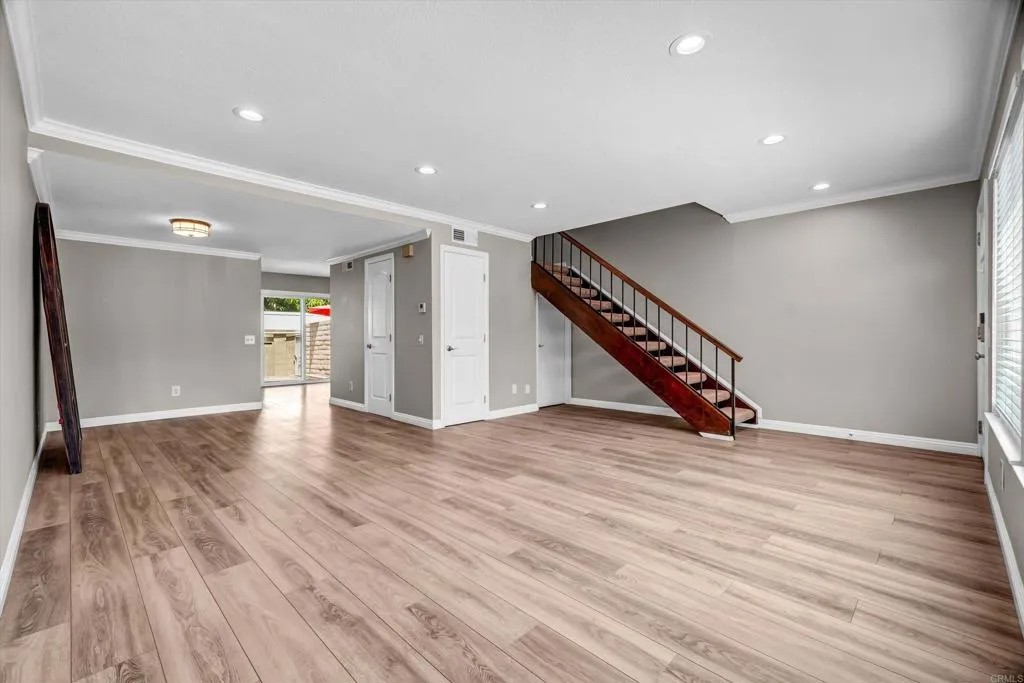 7750 Bolsa Ave 45