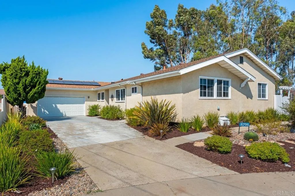 8796 Regency Road