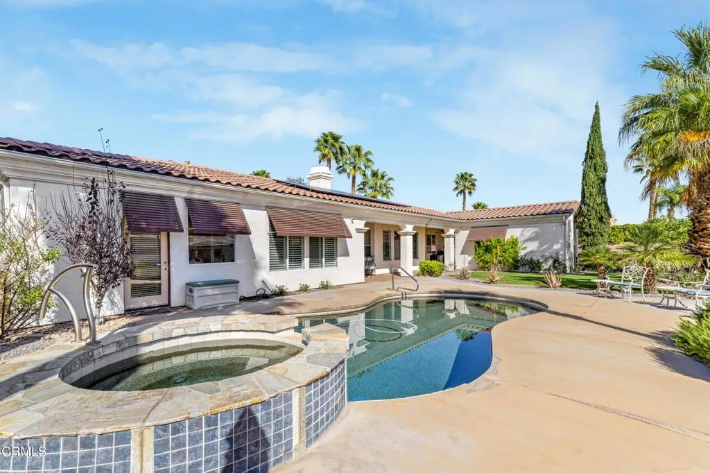 2250 N Hermosa Drive
