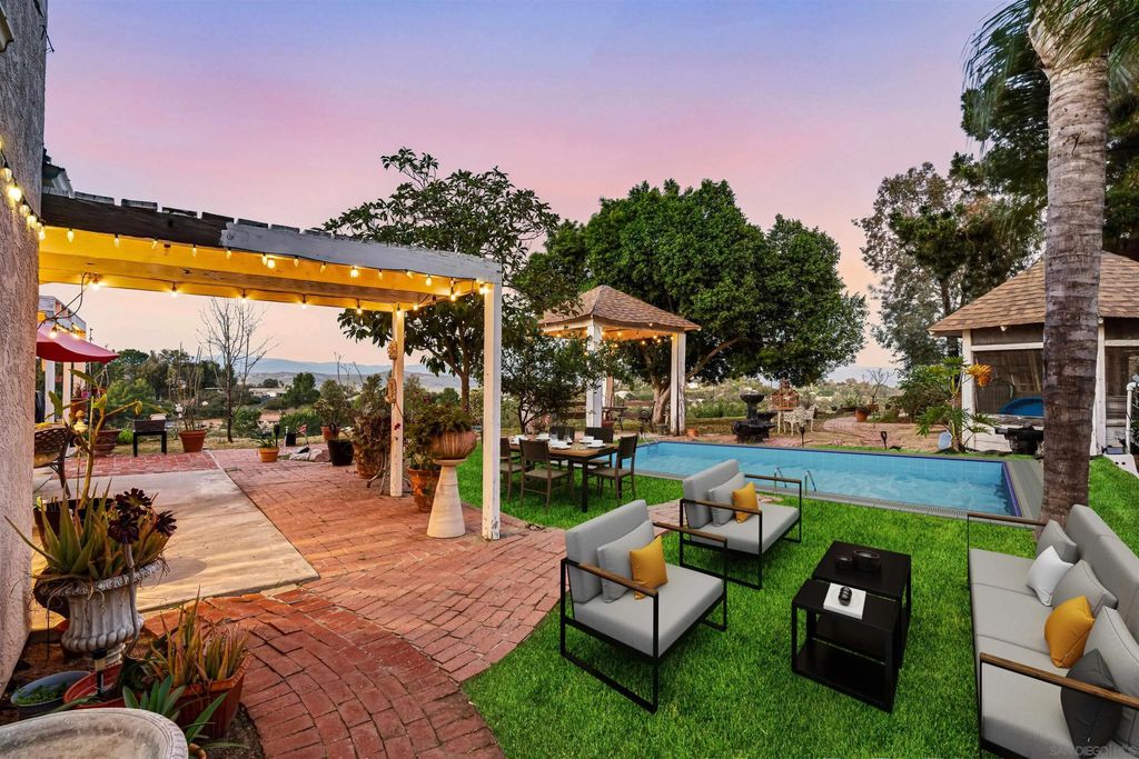 Photo of 16483 Highway 67, Ramona, CA 92065 (MLS # 260003429)