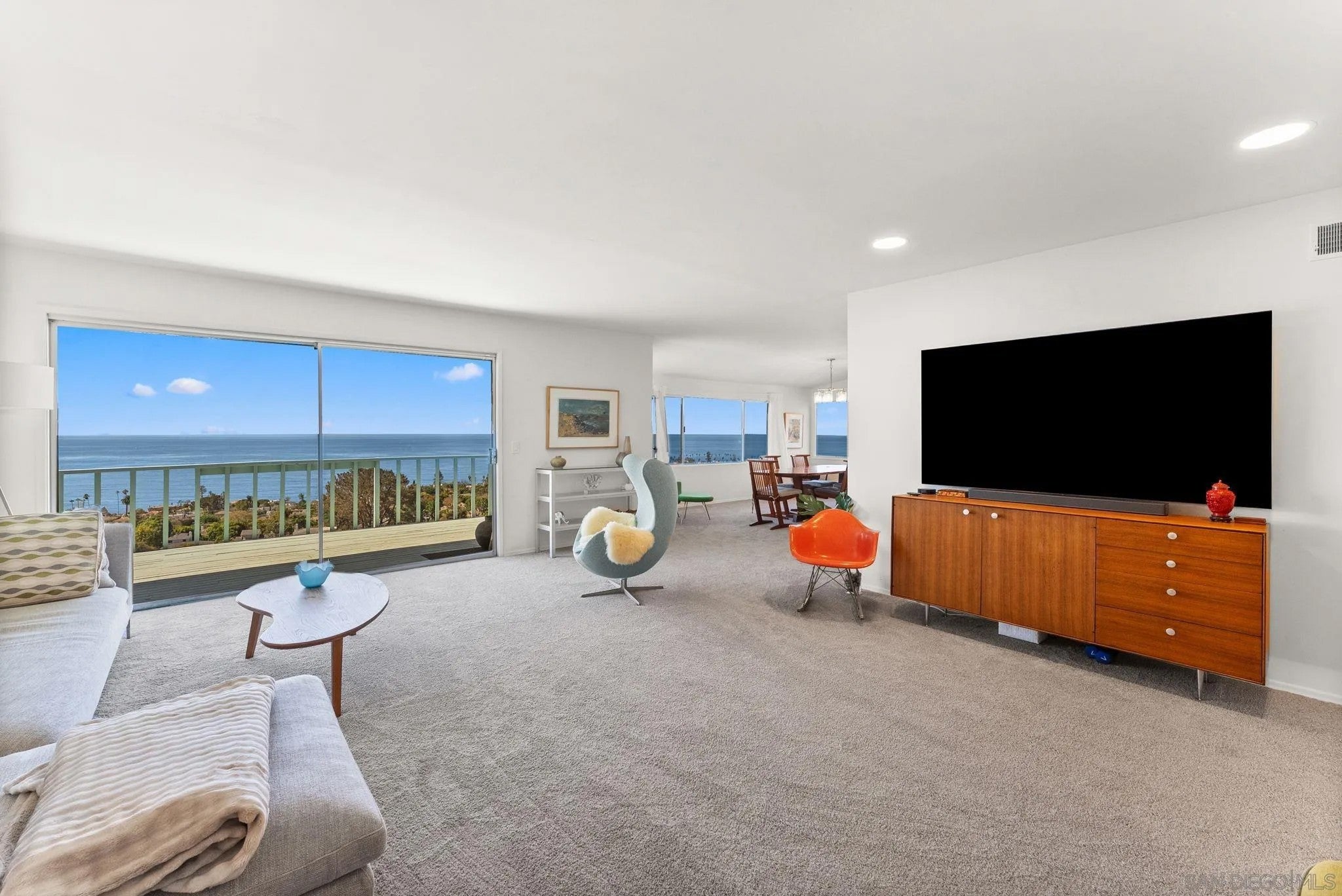 5995 La Jolla Corona
