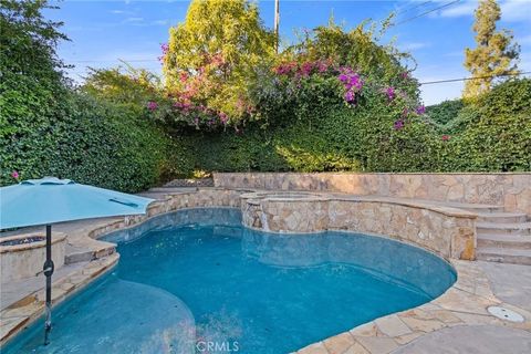 Tiny photo for 10215 Casaba, Chatsworth, CA 91311 (MLS # SR25272952)