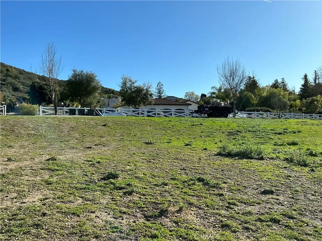 Photo of 2831 Lynnview, Newbury Park, CA 91320 (MLS # SR26030058)