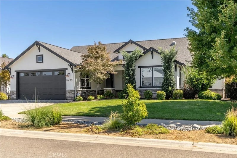 1941 Waxwing Way