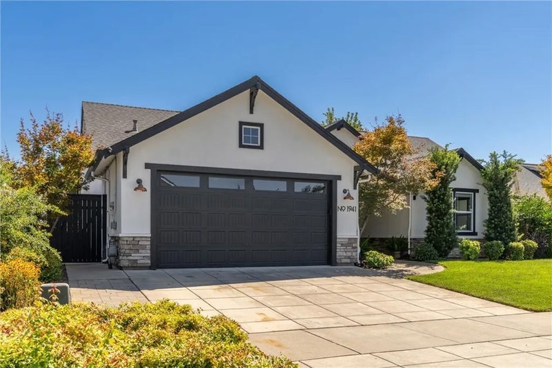 1941 Waxwing Way