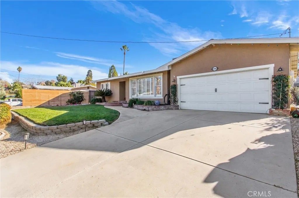 Photo of 33969 Avenue E, Yucaipa, CA 92399 (MLS # OC25278070)