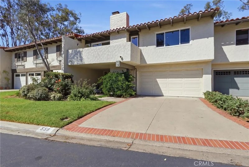558 Vista Flora