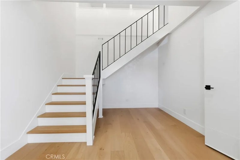 558 Vista Flora