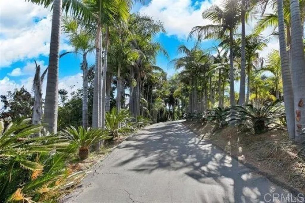 Photo of 2081 Elevado Road, Vista, CA 92084 (MLS # NDP2506449)