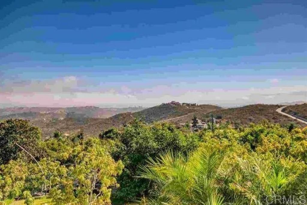 Photo of 2081 Elevado Road, Vista, CA 92084 (MLS # NDP2506449)