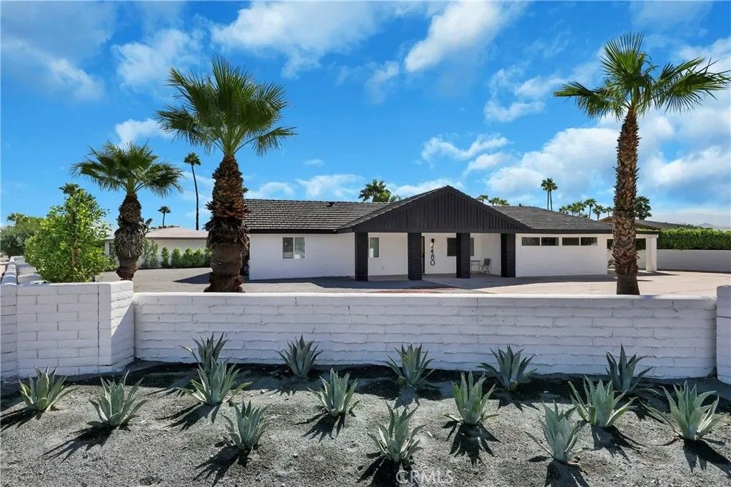 Photo of 2480 N Aurora Drive, Palm Springs, CA 92262 (MLS # IG25269978)