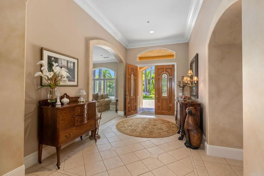 5641 Lake Vista Dr