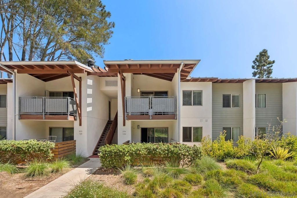 Photo of 1770 S El Camino Real Real #206, Encinitas, CA 92024 (MLS # 260007143)