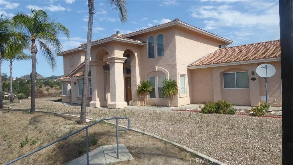 Photo of 40482 Gavilan Mountain, Fallbrook, CA 92028 (MLS # PW26140447)
