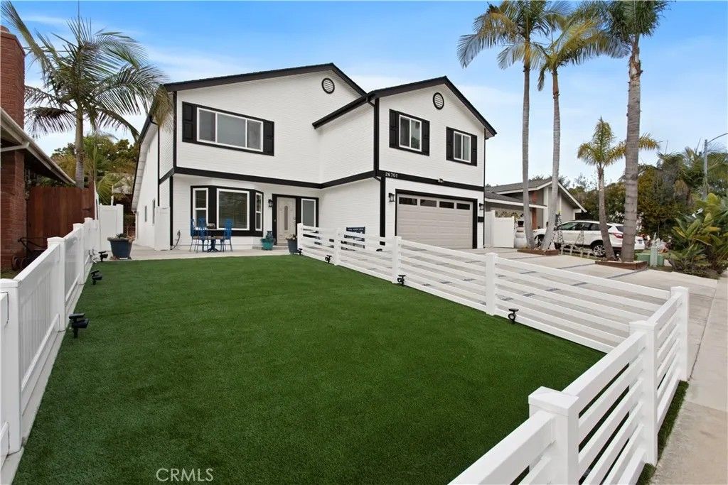 Photo of 26701 Calle Juanita, Dana Point, CA 92624 (MLS # IG26002085)