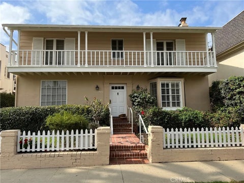 Photo of 423 S Palm Drive, Beverly Hills, CA 90212 (MLS # NP26198588)