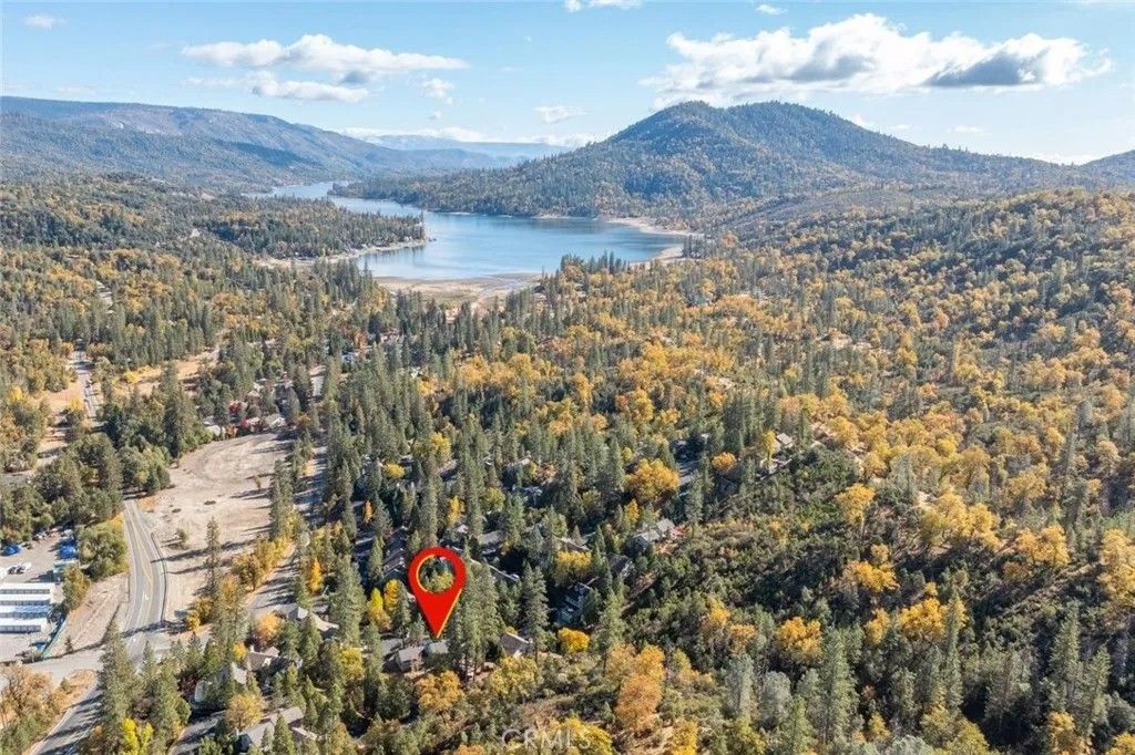 Photo of 40648 Saddleback Rd, Bass Lake, CA 93604 (MLS # FR25280625)