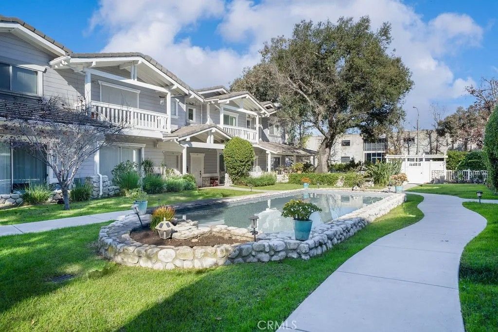 Photo of 50 W Mountain St, Pasadena, CA 91103 (MLS # AR26028251)