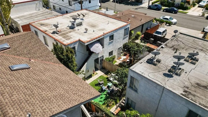810 Belmont Avenue