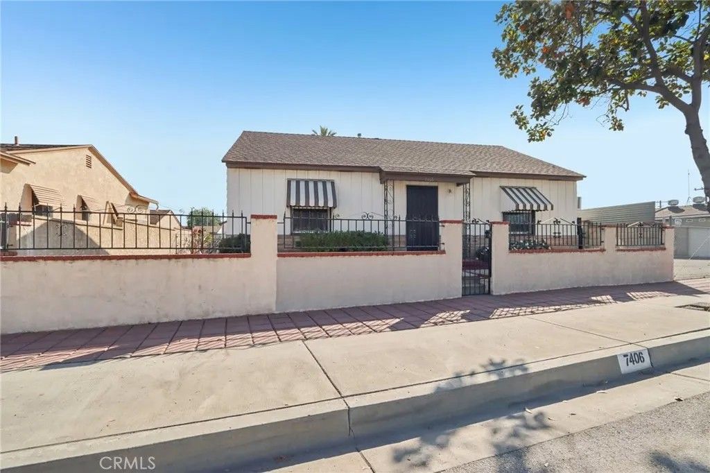 Photo of 7406 Norwalk Blvd, Whittier, CA 90606 (MLS # PW25277523)