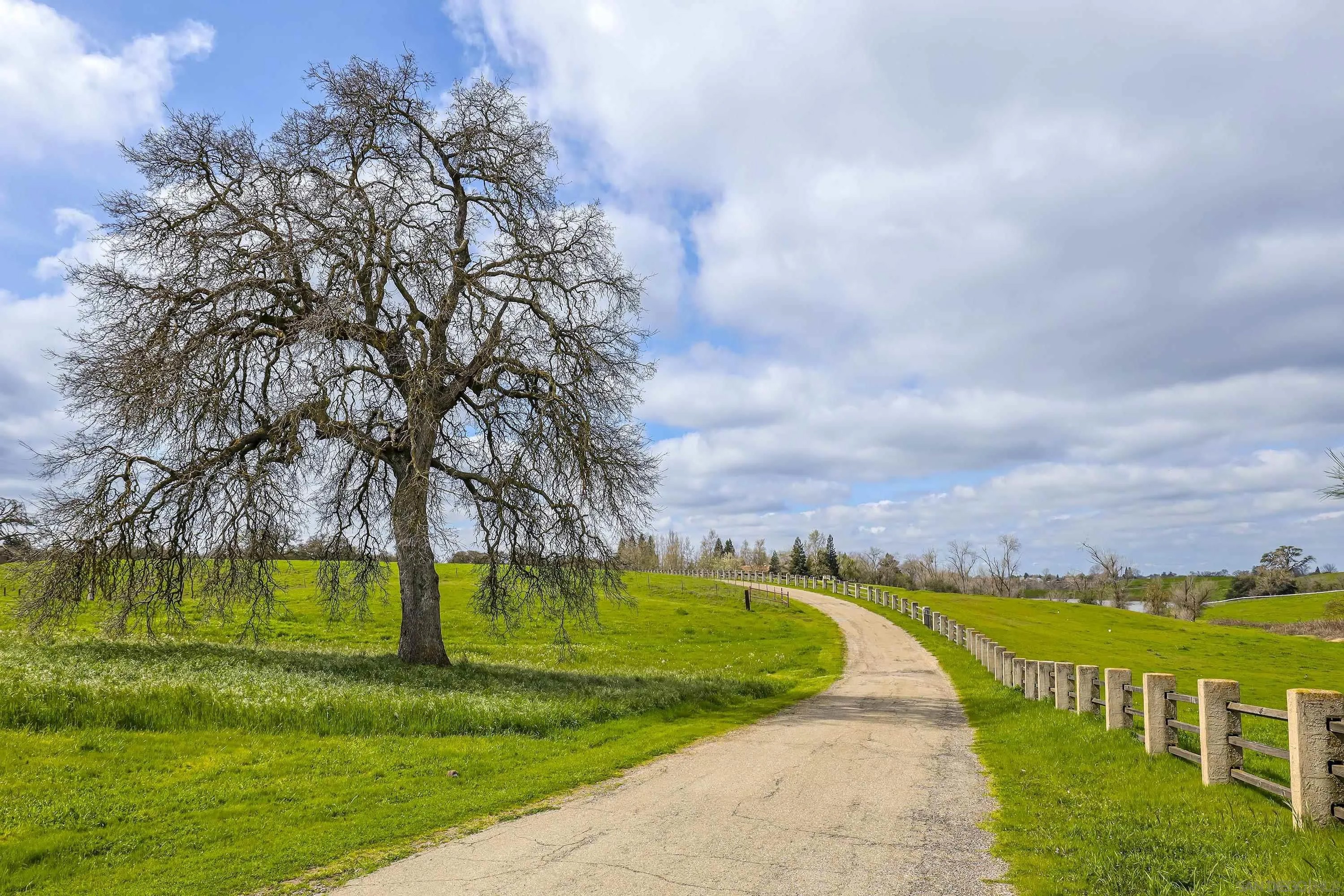 24943 N McIntire Road