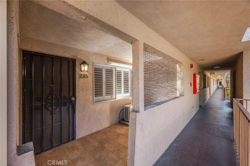 2501 W Redondo Beach