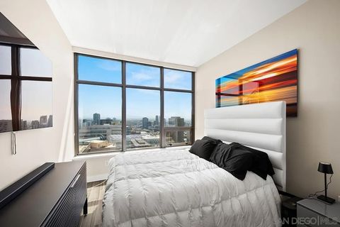 Tiny photo for 700 W E #3604, San Diego, CA 92101 (MLS # 250039570)