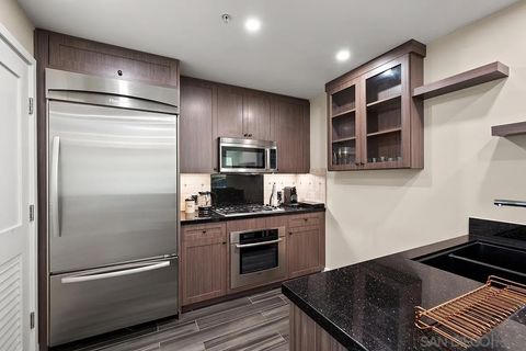 Tiny photo for 700 W E #3604, San Diego, CA 92101 (MLS # 250039570)