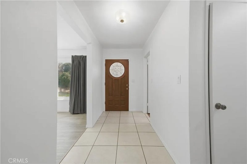 1613 Encino