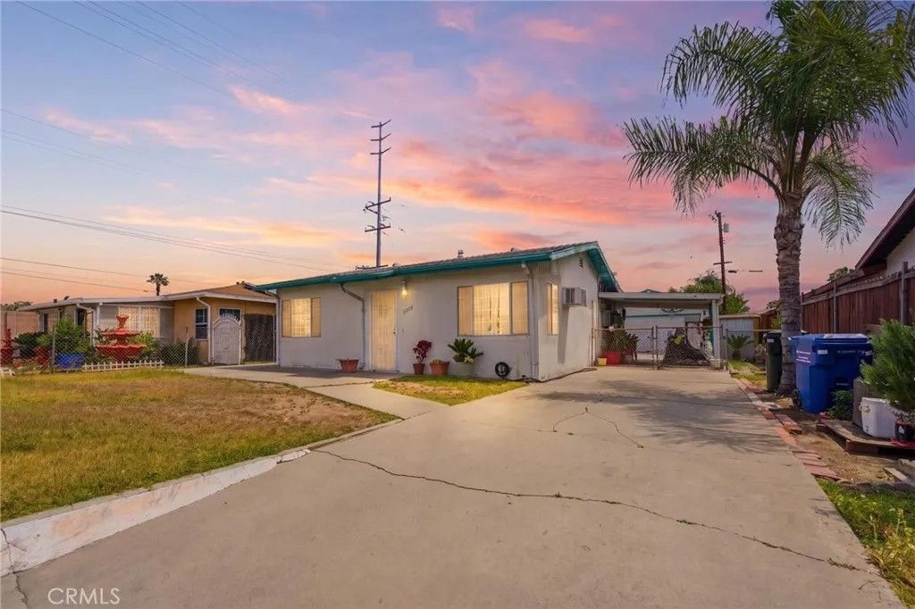 Photo of 5538 N Aspan AVE, Azusa, CA 91702 (MLS # IV26096558)