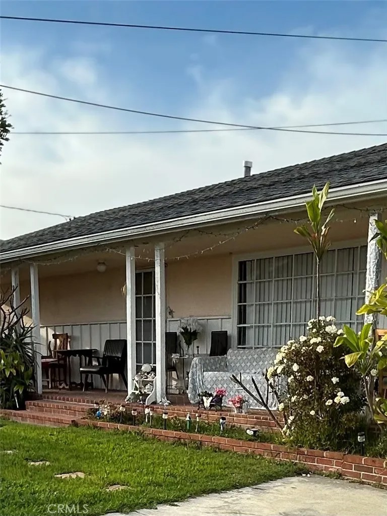 4553 W 138th