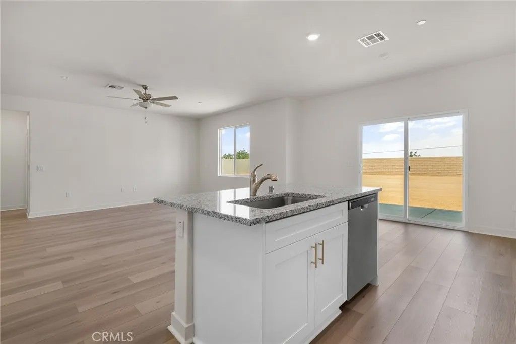 Photo of 14755 Indigo, Apple Valley, CA 92307 (MLS # SW26005000)