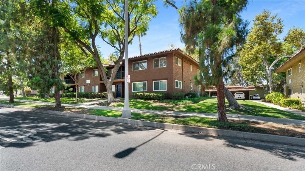 Photo of 1598 Border Avenue #H, Corona, CA 92882 (MLS # IG25125319)