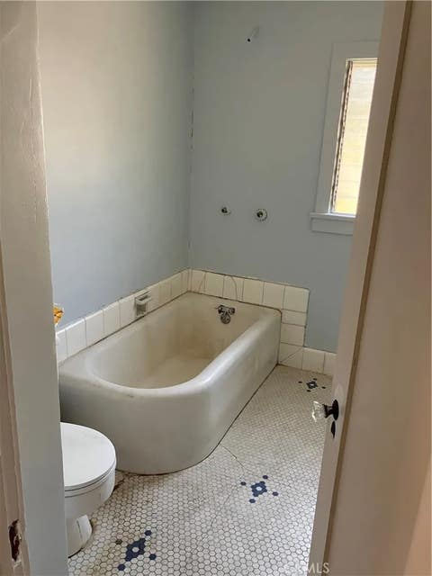 Tiny photo for 579 Alberta Street, Altadena, CA 91001 (MLS # IV26131929)