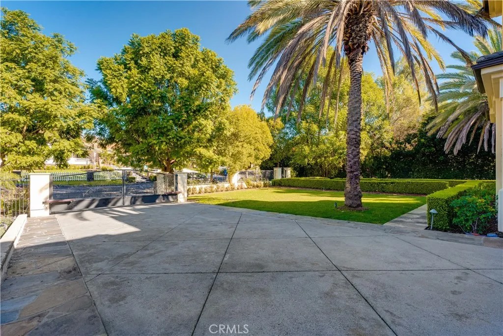 19426 Via Del Caballo