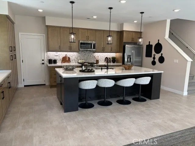 6458 Marlebrook