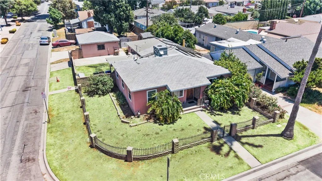 3002 Doolittle Avenue
