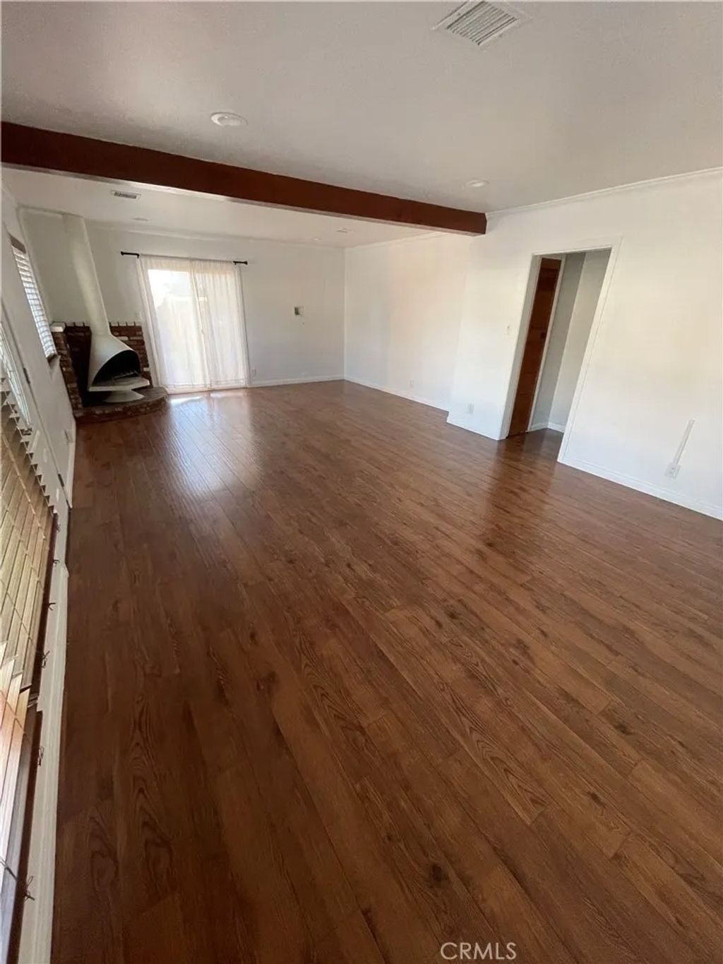 Photo of 6954 Glade Ave, Canoga Park, CA 91303 (MLS # SR26061582)