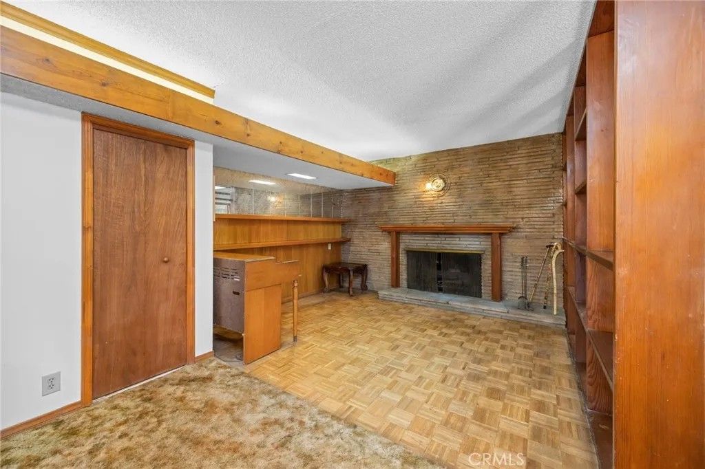 Photo of 761 S Bluff Street, Montebello, CA 90640 (MLS # PW25264386)