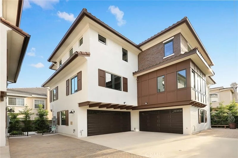 905 SUNSET BLVD A