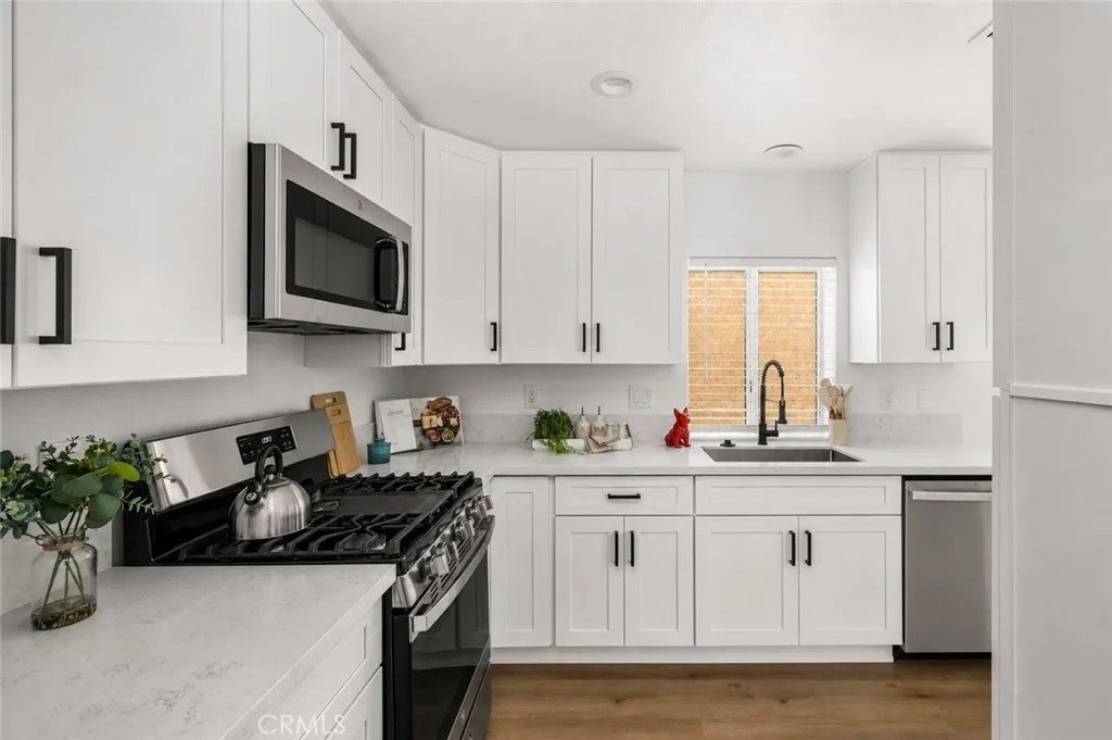 Photo of 750 augusta ST, Hemet, CA 92545 (MLS # SW26118136)