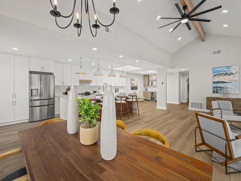 Tiny photo for 4994 Alicante Way, Oceanside, CA 92056 (MLS # 250045468)