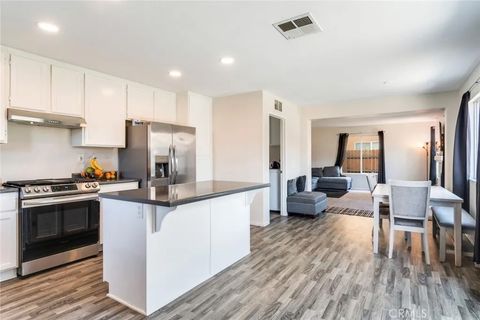 Tiny photo for 1113 Juniper Court, San Jacinto, CA 92582 (MLS # IV25242828)