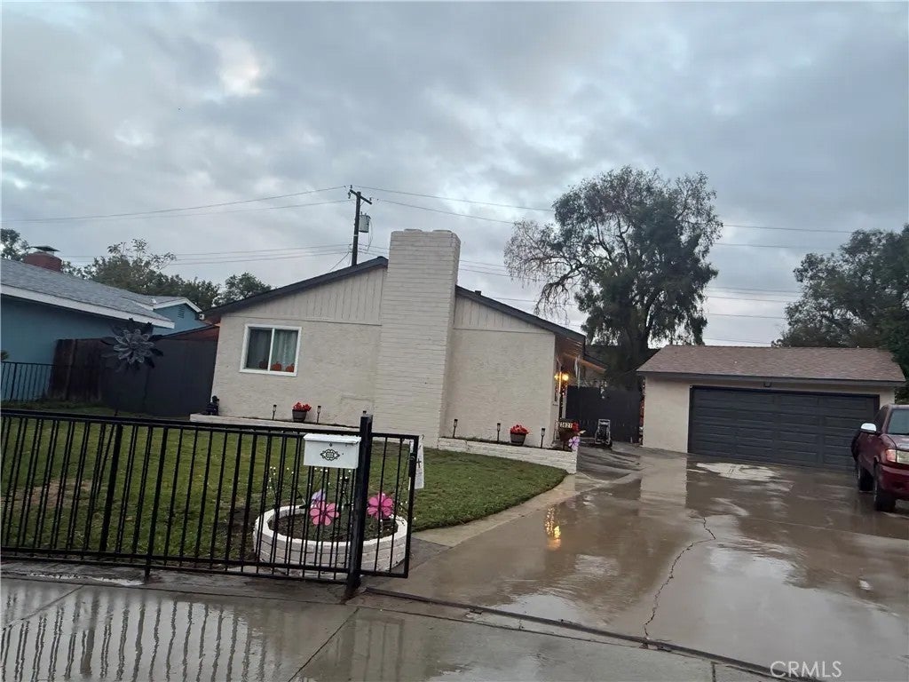 3821 Carthage