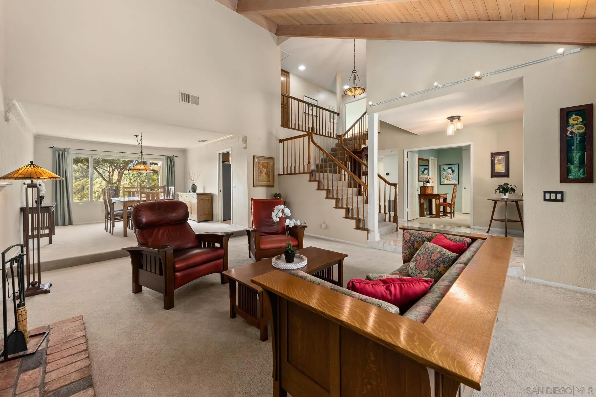 10304 Spruce Grove