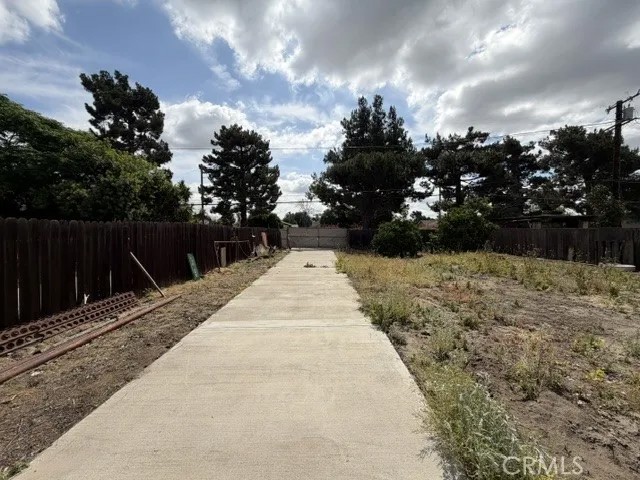 141 S Covina