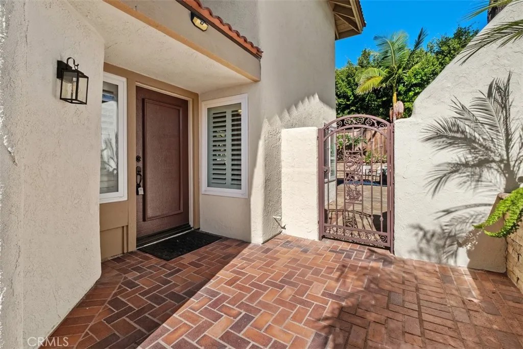 27 Campanero East