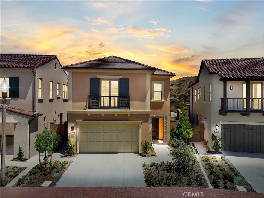 Photo of 136 Tomahawk, Irvine, CA 92618 (MLS # OC26205612)